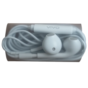 wired earphones